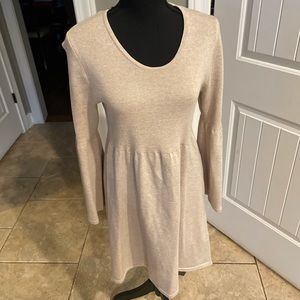 Oatmeal colored women’s ribbed sweater dress Sz PM
